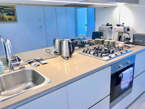 Pride Docklands Waterfront Apartment City View - Accommodation Mount Tamborine 28