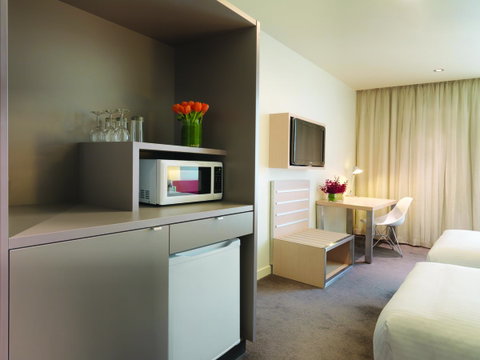 Travelodge Hotel Melbourne Docklands - Accommodation Mount Tamborine 5