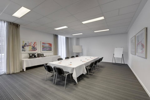 Travelodge Hotel Melbourne Docklands - Accommodation Mount Tamborine 24