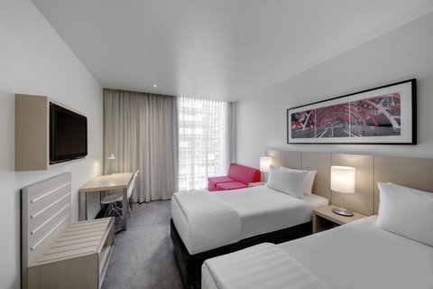 Travelodge Hotel Melbourne Docklands - Accommodation Mount Tamborine 2