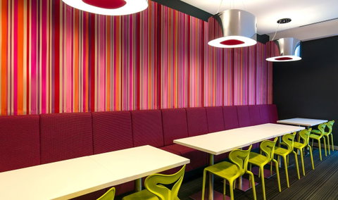 Travelodge Hotel Melbourne Docklands - Accommodation Mount Tamborine 20
