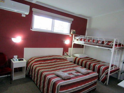 The Highlander Motel - 24HR Check In - Accommodation Mount Tamborine 16