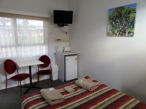 The Highlander Motel - 24HR Check In - Accommodation Mount Tamborine 12