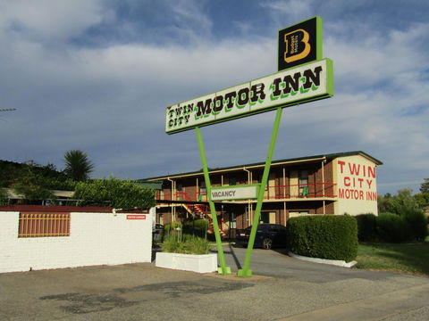 Twin City Motor Inn - Accommodation Mount Tamborine 1