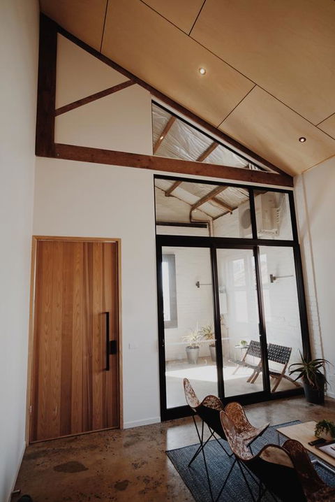 THE WAREHOUSE APARTMENTS - Accommodation Mount Tamborine 15