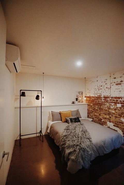 THE WAREHOUSE APARTMENTS - Accommodation Mount Tamborine 6