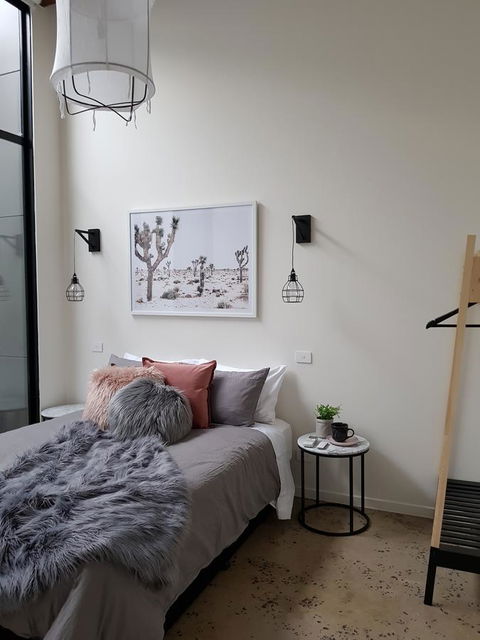 THE WAREHOUSE APARTMENTS - Accommodation Mount Tamborine 0