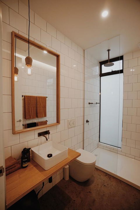 THE WAREHOUSE APARTMENTS - Accommodation Mount Tamborine 14