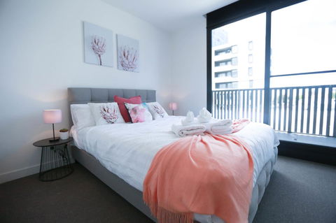 Box Hill 2 Bedroom Apt (La Maison) 02 - Accommodation Mount Tamborine 3