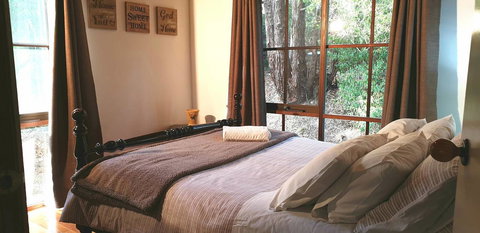 Day Dream Cottage - Accommodation Mount Tamborine 5