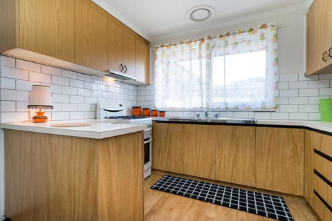 Uptown Frankston - Accommodation Mount Tamborine 10