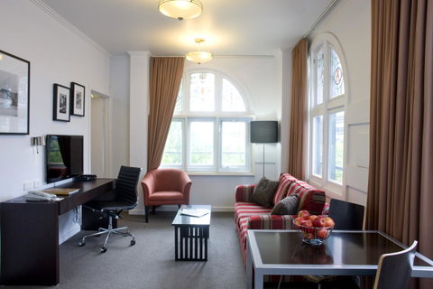 Alto Hotel On Bourke - Accommodation Mount Tamborine 1