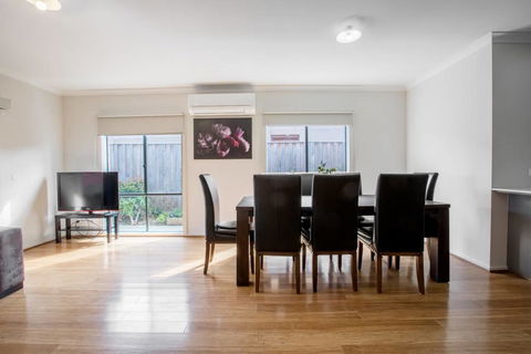 Holiday Rose - Accommodation Mount Tamborine 7