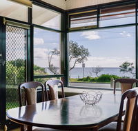 Beach Front Beauty - Ocean front views - Accommodation Mount Tamborine