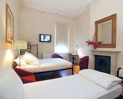 Hotel Claremont Guest House - Accommodation Mount Tamborine 10