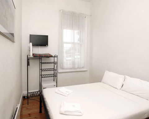 Hotel Claremont Guest House - Accommodation Mount Tamborine 27