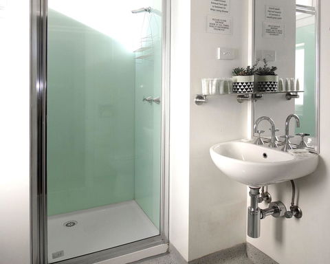 Hotel Claremont Guest House - Accommodation Mount Tamborine 7