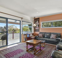 Black Dolphin Beach Penthouse - Accommodation Mount Tamborine