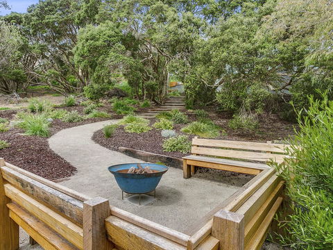 Lansdowne Villa - With Swimming Pool - Accommodation Mount Tamborine 13