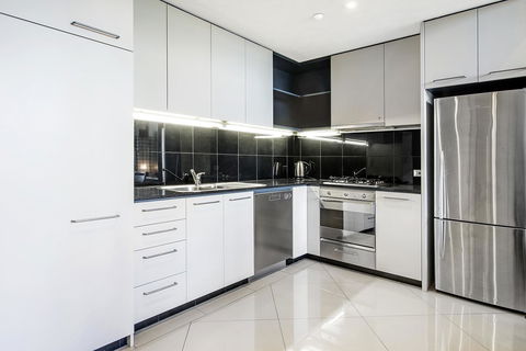 ULTIQA Little Collins (located At The Hero Apartment Building) - Accommodation Mount Tamborine 3