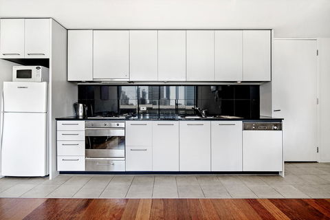 ULTIQA Little Collins (located At The Hero Apartment Building) - Accommodation Mount Tamborine 7