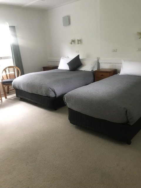 Gipsy Point Lodge & Cottages - Accommodation Mount Tamborine 5