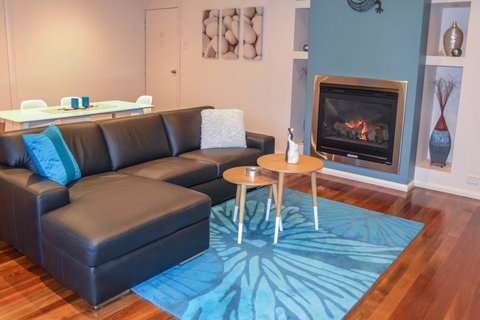 Blue Ridge Retreat - Accommodation Mount Tamborine 13