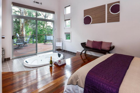 Blue Ridge Retreat - Accommodation Mount Tamborine 0