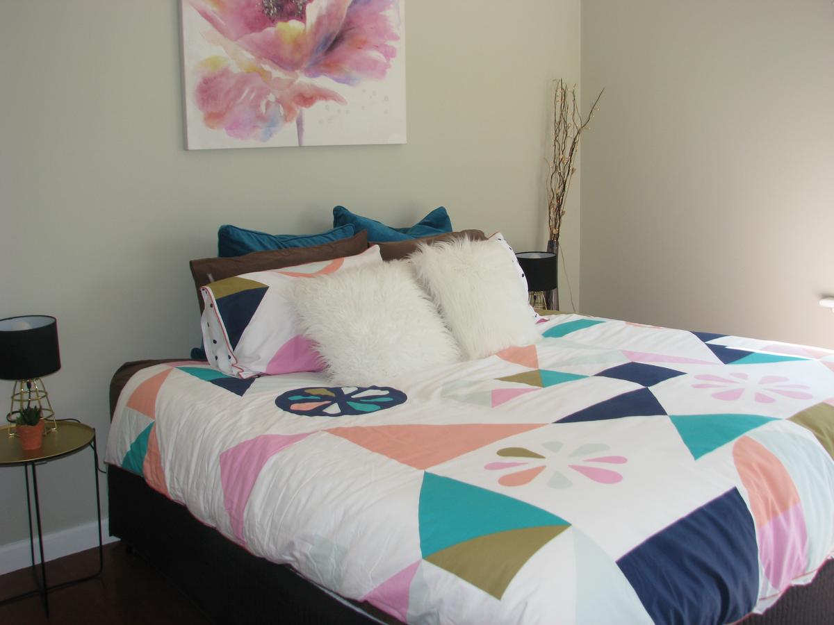 Madalya VIC Accommodation Mount Tamborine