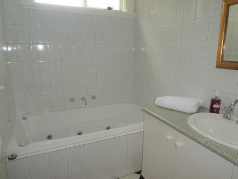 Fairbank House - Accommodation Mount Tamborine 14