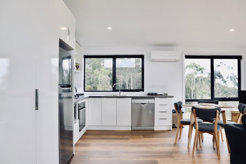 By Moonlight - Accommodation Mount Tamborine 2