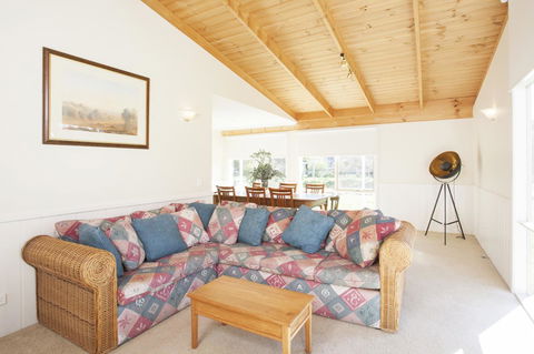 Beechworth Cedar Cottages - Accommodation Mount Tamborine 1