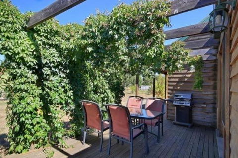 Beechworth Cedar Cottages - Accommodation Mount Tamborine 12