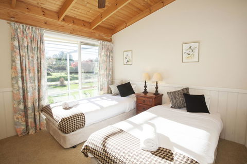 Beechworth Cedar Cottages - Accommodation Mount Tamborine 10