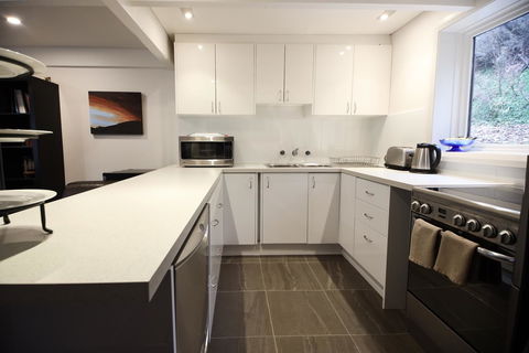 Maisonettes Falls Creek - Accommodation Mount Tamborine 4