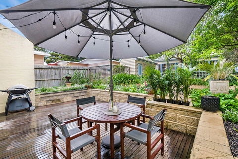 The Waterfront Apartment - Accommodation Mount Tamborine 12