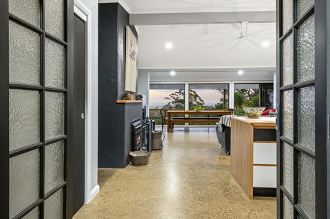 The Bird House - Accommodation Mount Tamborine 2