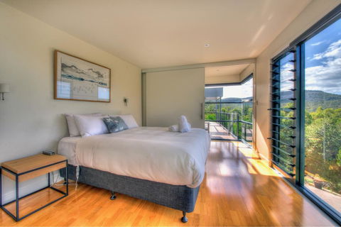 The Bolthole - Accommodation Mount Tamborine 3