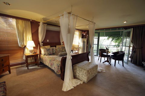 The Castle - Villa By The Sea - Accommodation Mount Tamborine 0