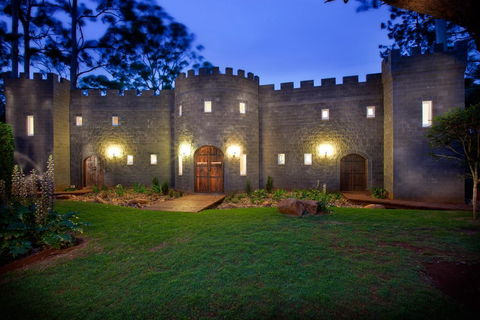 The Castle On Tamborine - Accommodation Mount Tamborine 0