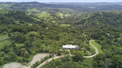 The Country House At Hunchy Montville - Accommodation Mount Tamborine 3