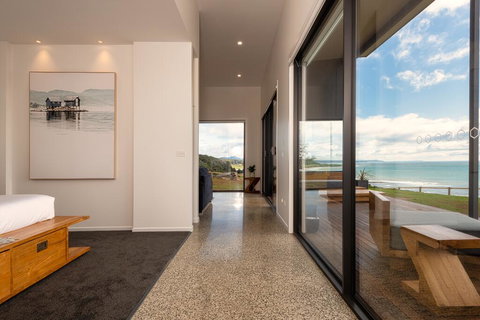 The Cove Tasmania - Accommodation Mount Tamborine 2