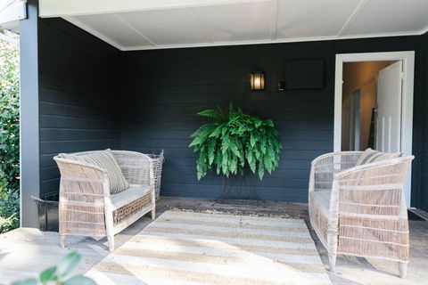 The Farm House At Springfield - Accommodation Mount Tamborine 1