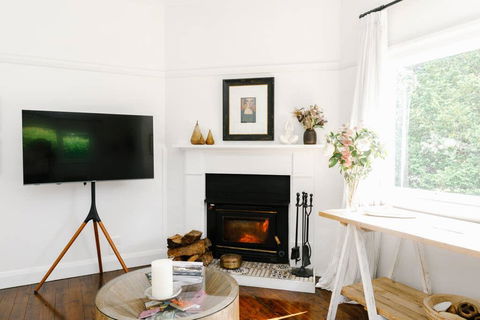 The Farm House At Springfield - Accommodation Mount Tamborine 2