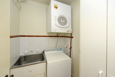 The Helm 4 - Nelson Bay - Accommodation Mount Tamborine 3