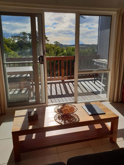 The Lakes Beachfront Holiday Park - Accommodation Mount Tamborine 3