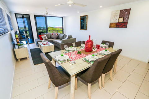 The Lazy Lizard - Accommodation Mount Tamborine 0