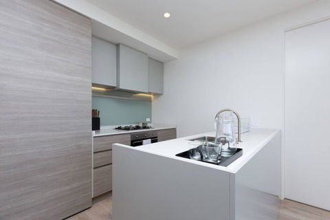 The Lively City 2bed 2 Bath APT @Footscray - Accommodation Mount Tamborine 2
