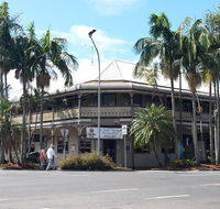 The Middle Pub - Accommodation Mount Tamborine
