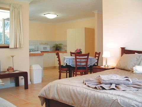 The Nosh & Nod - Avon Terrace - Accommodation Mount Tamborine 1